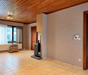 Rustig gelegen vrijstaande gezinswoning met ruime tuin in Eeklo! - Foto 4