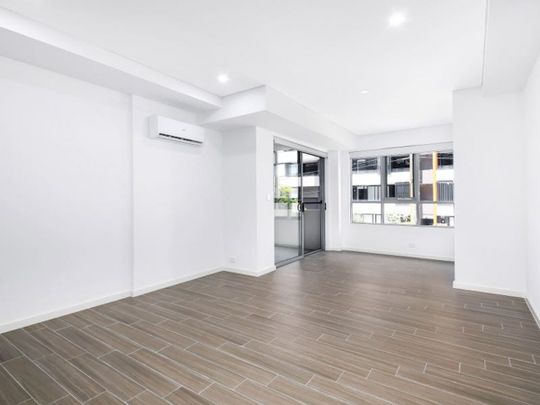 North East Facing I Pet Friendly - Photo 1