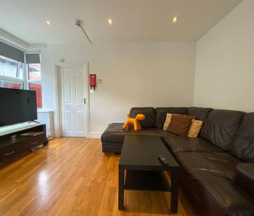 1 bedroom in a house share to rent - Photo 5