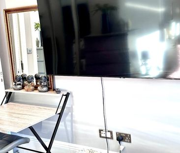 Room in a Shared Flat, Truslove Road, SE27 - Photo 1