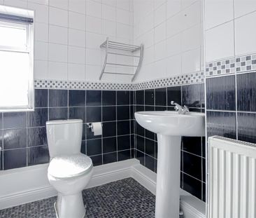 Wordsworth Street, Burnley - Photo 2