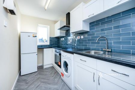 1 bedroom flat to rent - Photo 5