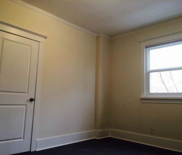 Gorgeous 2 BD Suite w/ Private Deck - Photo 4