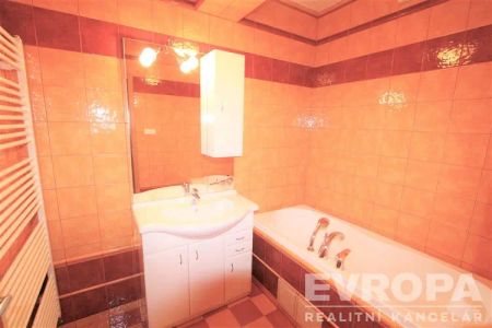 Příjemný byt 2+kk/balkon 73 m - Photo 3