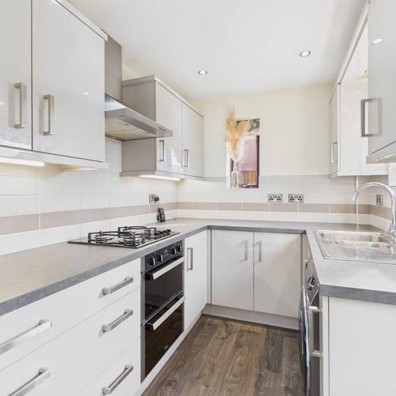 2 bedroom semi-detached house to rent - Photo 1