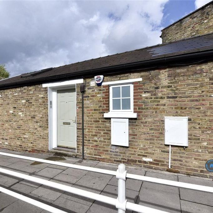 3 bedroom bungalow to rent - Photo 1