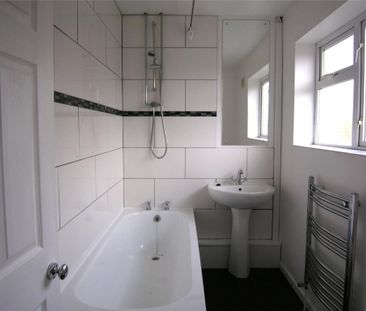 3 bedroom end of terrace house to rent - Photo 6