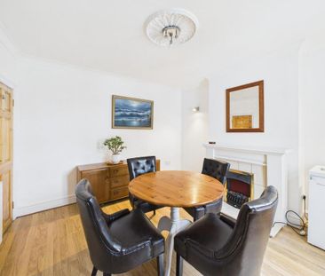 2 bedroom end of terrace house to rent - Photo 6
