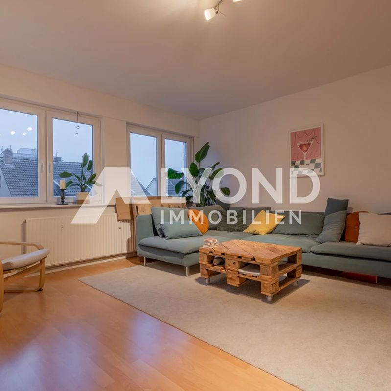 Geräumige Dachgeschosswohnung mit Sonnenbalkon im Herzen von Hamm! - Photo 1