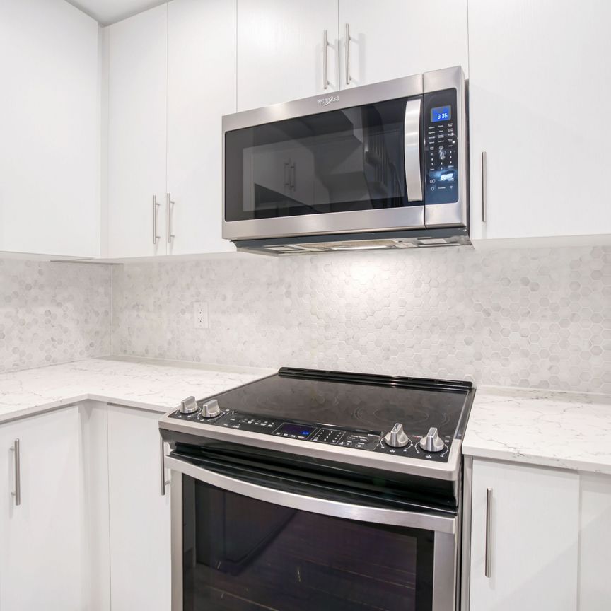 For Lease - 3492 Widdicombe Way Unit# 7, Mississauga, Ontario - Photo 1