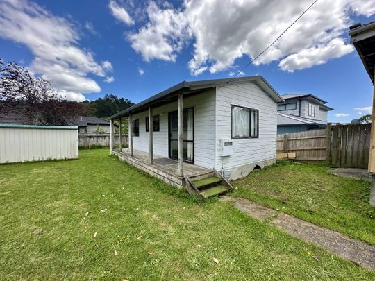 1-Bedroom Flat in Stokes Valley - Photo 1