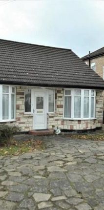 3 Bed Bungalow, Devonshire Road, NW7 - Photo 1