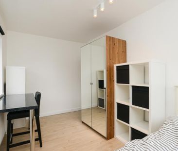5 bedroom house to rent - Photo 2