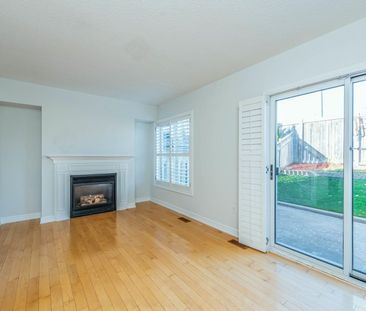 For Lease - 130 Royal Appian Crescent, Vaughan, Ontario - Photo 3