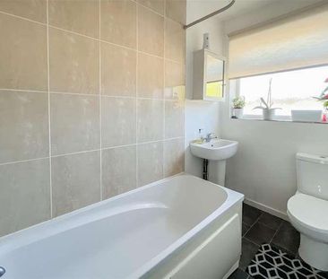 Tugwell Road, Eastbourne, BN22 - Photo 4