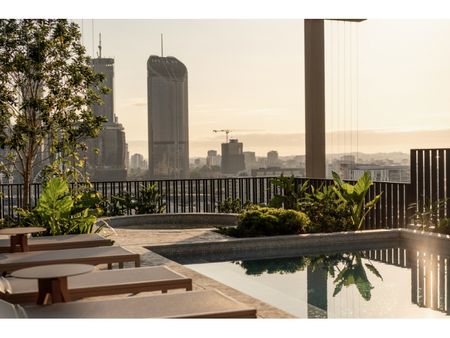 Trellis by Aria - Photo 5