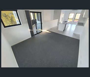 30/205 James Mirams Drive, Roxburgh Park, Vic 3064 - Photo 3