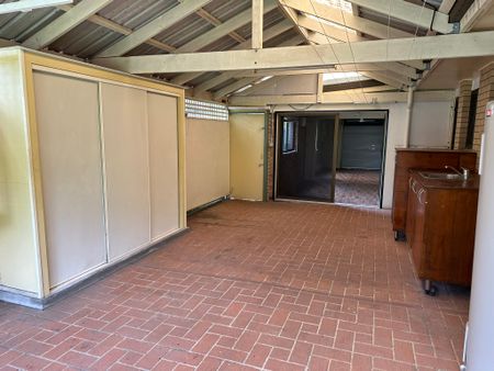 22 Minto Crescent, Arana Hills QLD 4054 - House For Rent | Domain - Photo 4