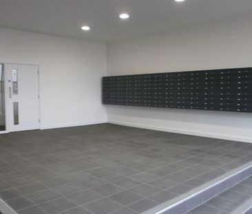 Studio to rent - Photo 6