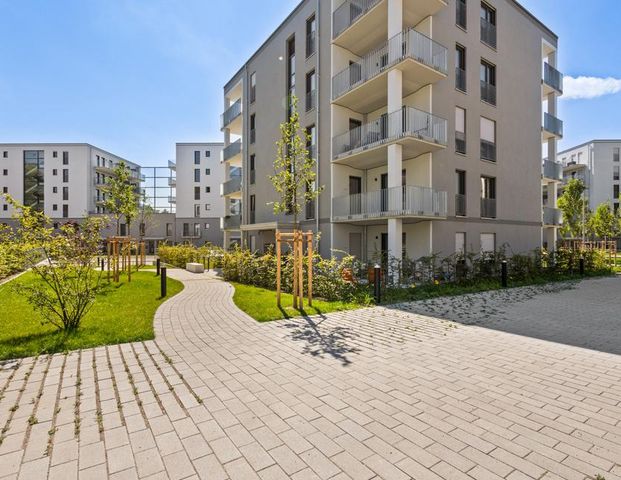 Stilvolle 2-Zimmer Wohnung mit großzügiger Terrasse und EBK - Photo 1