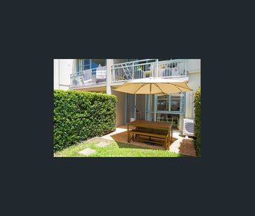 BEACHFRONT UNIT WITH PRIVATE COURTYARD - Photo 2