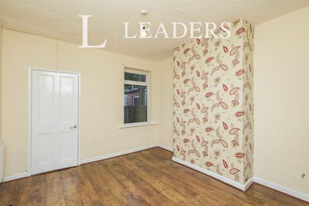 3 bedroom terraced house to rent - Photo 4