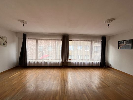 Appartement met 2 slaapkamers te huur in centrum Waregem - Photo 1