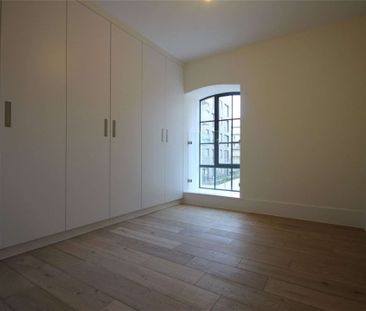 A luxury one bedroom apartment in the historic Spiller's Mill devel... - Photo 2