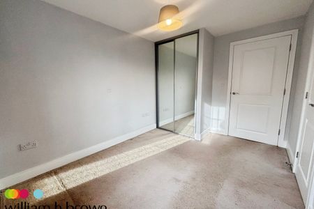 Milan Walk - Photo 4