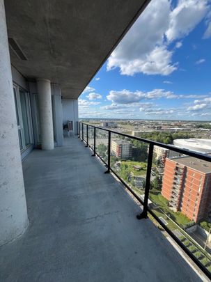 Appartement à louer - Laval (Chomedey) (Carrefour Saint-Martin) - Photo 1