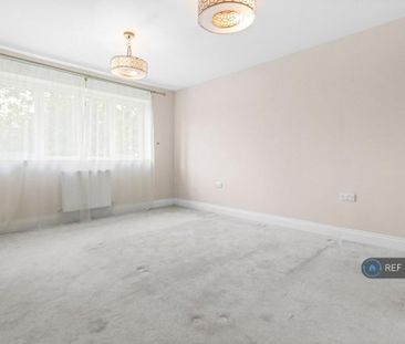 5 bedroom detached house to rent - Photo 5