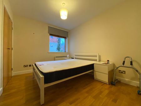 Henke Court, Atlantic Wharf, Cardiff Bay - Photo 3