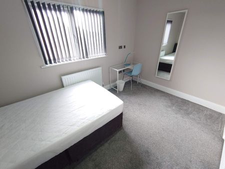 Needham Rd, Kensington. - Photo 4