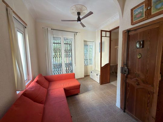 Piso de alquiler en Carrer de la Reina, 130, El Cabanyal - El Canyamelar - Photo 1