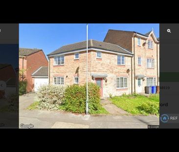 4 bedroom semi-detached house to rent - Photo 5
