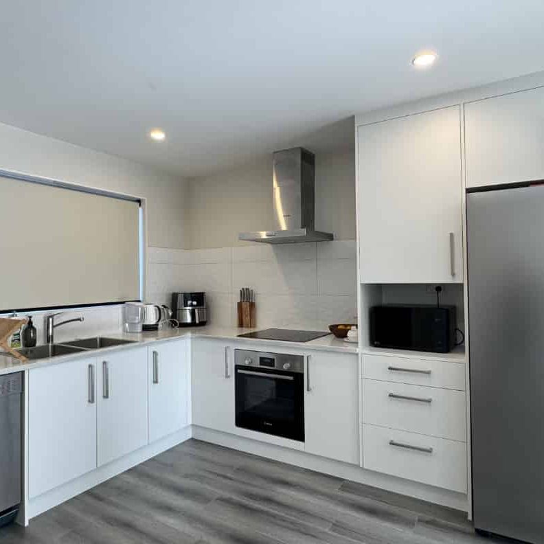 Contemporary comfort - 2 Bedrooms - Photo 1