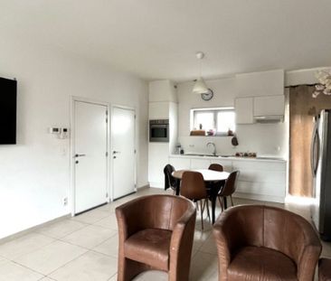 Appartement te huur in Ingelmunster voor € 780 met 2 slaapkamers - Photo 1
