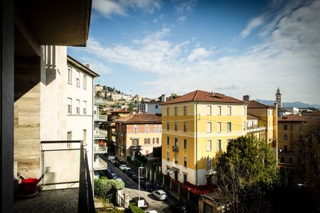 4 o più locali in Affitto a Bergamo – Zona: Centrale - Photo 2