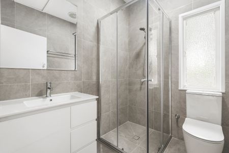 32 Stephenson Street, Sadliers Crossing QLD 4305 - House For Rent | Domain - Photo 5