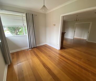 20 Clarence Avenue, Kennington - Photo 1