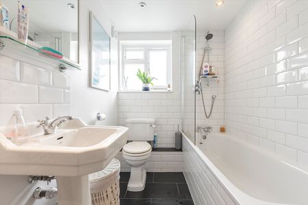 St. Stephens Terrace, Oval, SW8 - Photo 4