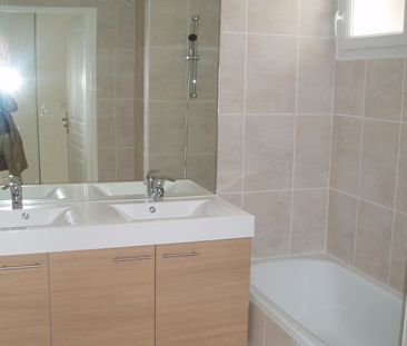 Location Appartement 3 pièces 62m² NICE 06200 - Photo 5