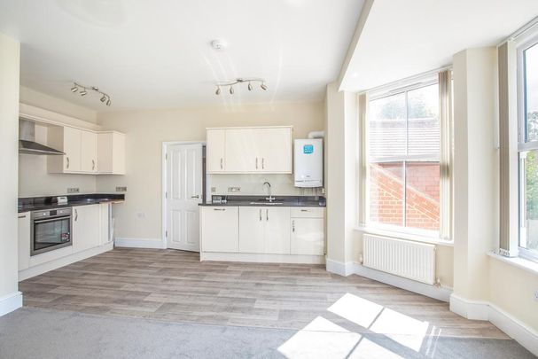 2 bedroom apartment to rent - Photo 1