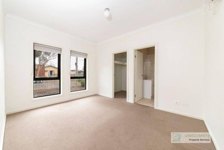 Low Maintenance Family Home - Photo 4