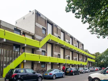 Chambre Gisbert Bromlaan 36, Utrecht (Tuindorp-West Complex) - À Louer - Photo 2