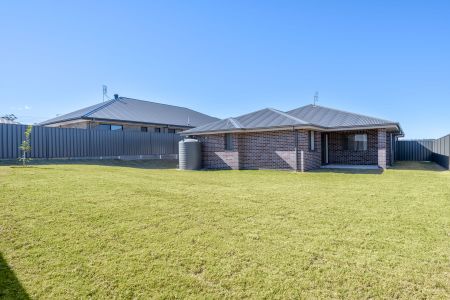 8 Troon Avenue, 2321, Heddon Greta Nsw - Photo 4