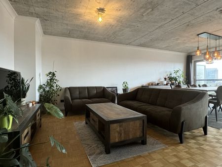 Gemeubeld 2 slaapkamer appartement op wandelafstand van Het Rivierenhof! - Foto 4