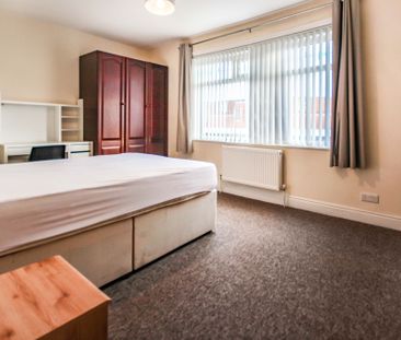 Wallisdown Road, Poole, BH12 - Photo 6