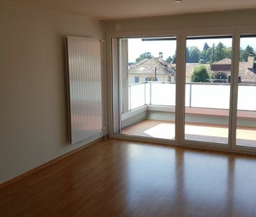 Bel appartement de 3 pièces dans quartier calme avec belle vue sur ... - Photo 1