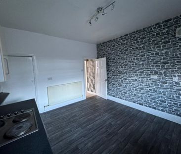 2 bed Terraced - To Let - Photo 2